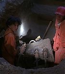 2003-Shia-LaBeouf-as-Stanley-Yelnats-in-Disneys-HOLES-HD-screencaptures-1343.jpg