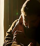 2022-Shia-LaBeouf-as-Padre-Pio-ScreenCaps-0489.jpg