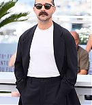 May182025-SlausonRecPhotocallatCannes--0082.jpg