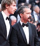 May182025-ThePhoenicianSchemeRedCarpetatCannes--0029.jpg