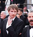 May182025-ThePhoenicianSchemeRedCarpetatCannes--0053.jpg