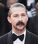 May182025-ThePhoenicianSchemeRedCarpetatCannes--0094.jpg